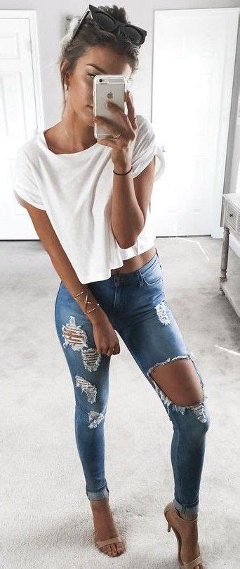 23 Trendy Fall Outfit Inspiration For Ripped Jeans To Warm
