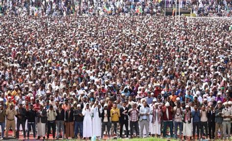 muslims celebrate eid  ramadan holy month
