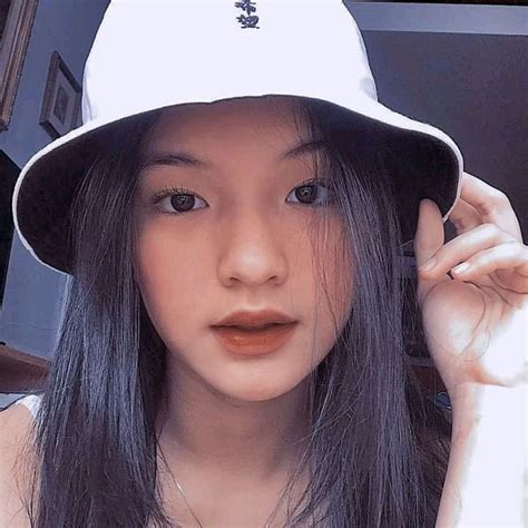 pin by 𝙳𝚎𝚒 on random filtered icons filipino girl pretty girls