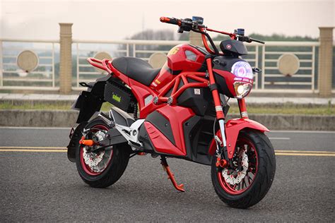 China Electric Motorcycle Fast Speed Long Range Monster China 2000w