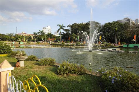 rizal park  manila pictures philippines  global geography