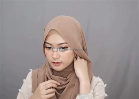 tutorial hijab pashmina kekinian  style tutorial hijab pashmina