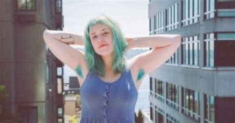 dyed armpit hair is now a thing on tumblr and is also ahem the pits