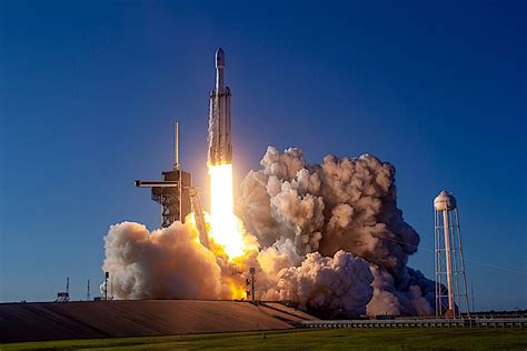 spacex falcon heavy  launch mission   moon   autoevolution