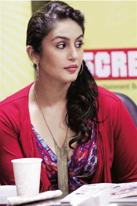 Movie Hub Actress Huma Qureshi Photos