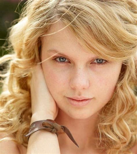 taylor swift  makeup top  pictures