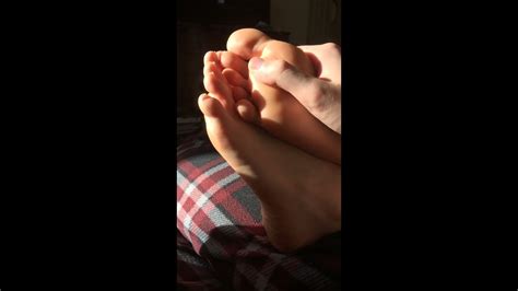 Massaging Girlfriend’s Feet Youtube