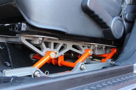 fox   install shocks   road seats  roadcom