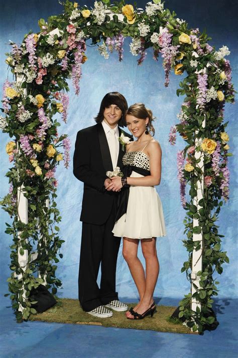 Mitchell Musso And Emily Osment As Oliver And Lily From