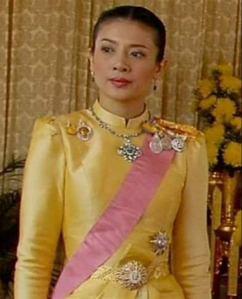 thai costume thailand 🇹🇭🇹🇭 แฟชั่น ความงาม คนดัง