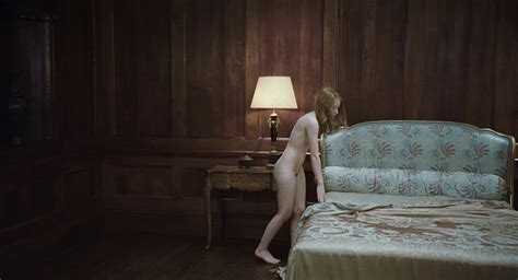 naked emily browning in sleeping beauty