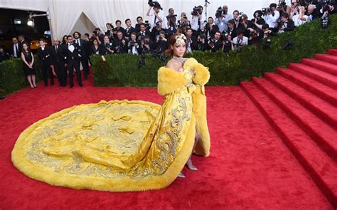 41 Of The Best Met Gala Dresses Of All Time