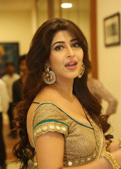 sonarika bhadoria looks irresistibly sexy in saree at telugu film eedorakam aadorakam audio