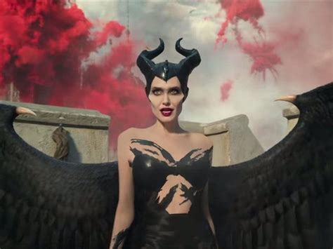 maleficent mistress of evil trailer sees angelina jolie return as