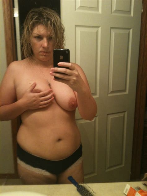hot chubby ex girlfriend posing naked 5 expic