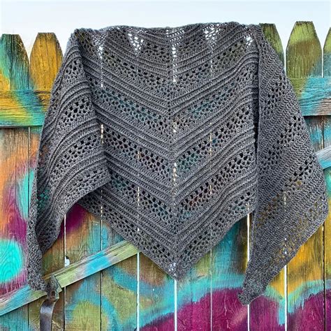 triangle shawl  crochet pattern       shawl
