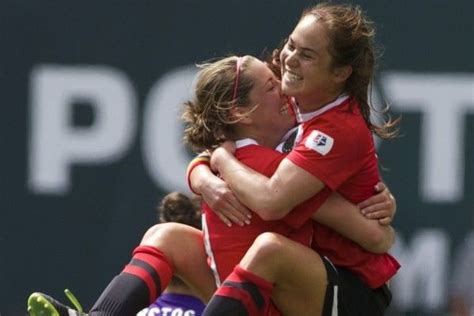 Meleana Shim Via Tumblr Soccer Players Couple Goals Lesbian Besties