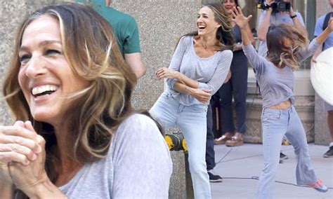 Sarah Jessica Parker Goofing Around Filming Comedy Game
