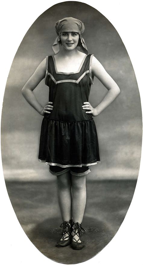 1922 i m amazed they did not drown in these bathing suits vintage swimsuits vintage bathing