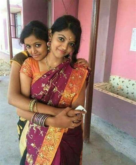 Two Sister Beautiful Girl In India Indian Beauty Saree Asian Beauty