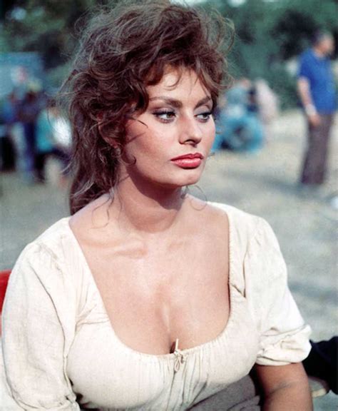 She Valued Motherhood Over Stardom Sophia Loren A Life In Pictures