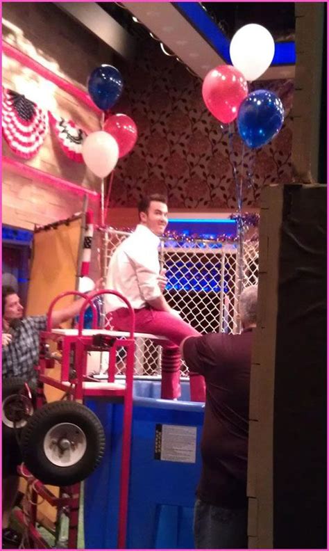 Kevin Jonas In The Dunk Tank On Live With Kelly Jonas Brothers