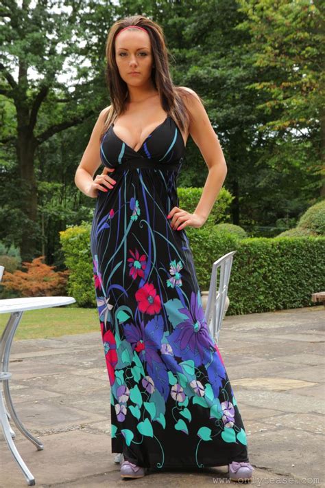 busty jenna hoskins looks stunning in a long summer dress