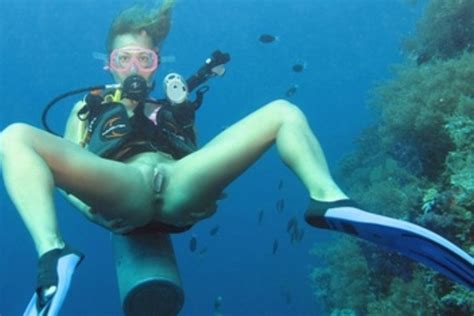 Scuba Diving In Search Of The Elusive Bearded Clam Nsfw 2012