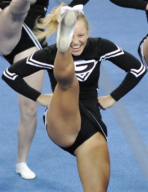 39 best cheerleader images on pinterest college cheer college cheerleading and cheerleading