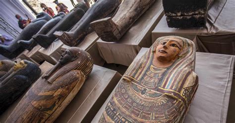 Archäologen Fanden Nahe Kairo Altägyptische Sarkophage