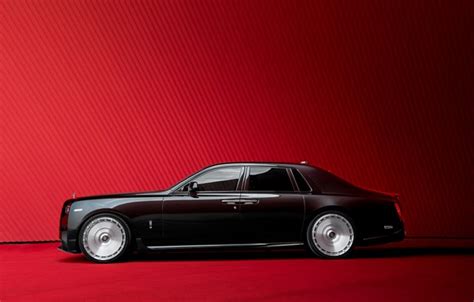 Download Wallpaper Luxury Rolls Royce Phantom Side View Section