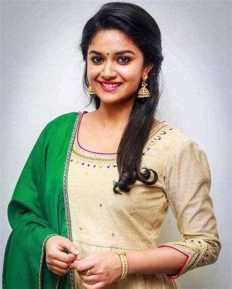 Actress Keerthi Suresh Hd Images Pic 2021 Full Hd Photo Images