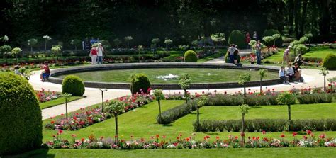 Gardensonline Chateau De Chenonceau Gardens Of The World