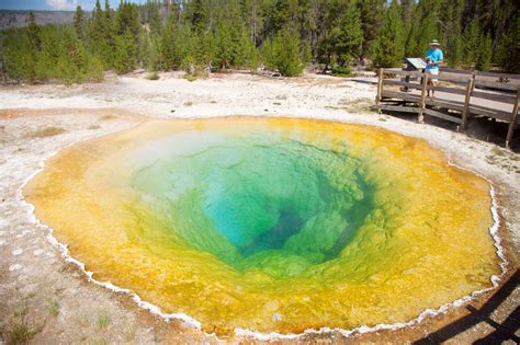 filemorning glory pool yellowstone national parkjpg wikimedia commons