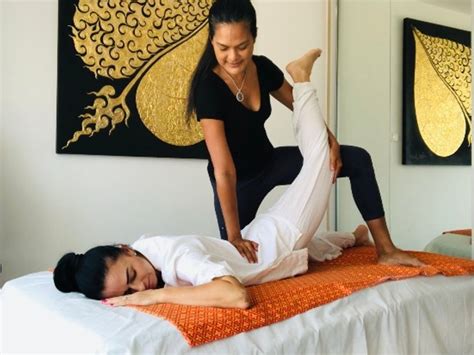 day  hour thai yoga massage advanced stretches training  pattaya