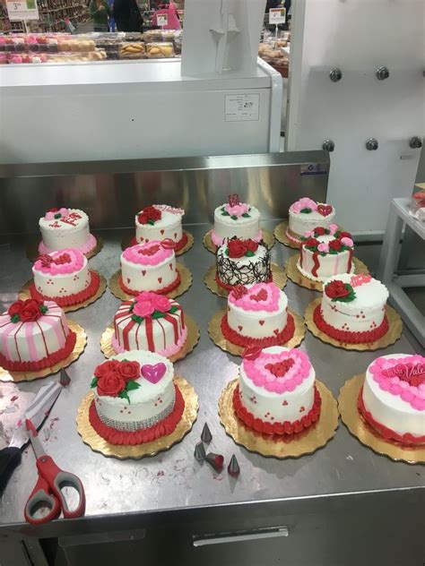 publix mini cakes mini valentine cakes publix cakes