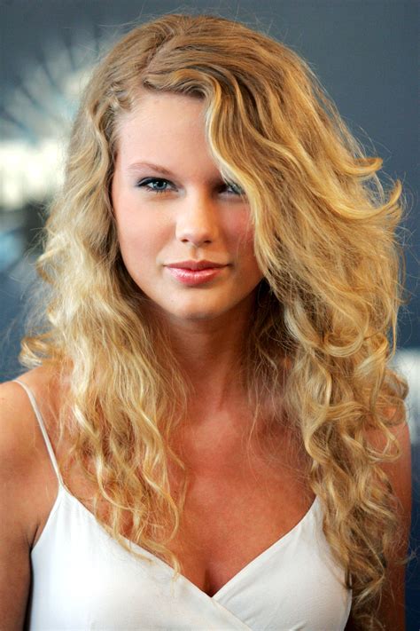Taylor Swift Hairstyles Taylor Swift S Curly Straight Short Long Hair