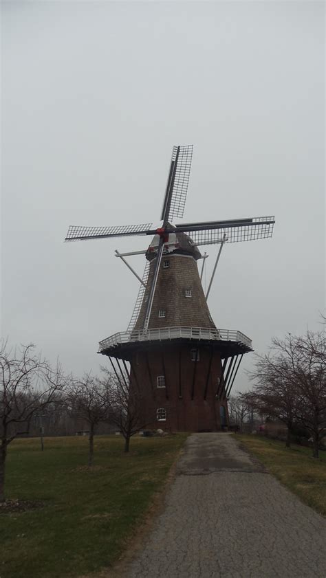 de zwaan windmill de zwaan windmill  windmill island  flickr