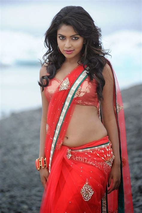 Amala Paul Sexy Naval Showing Images And Hot Cleavage Collections