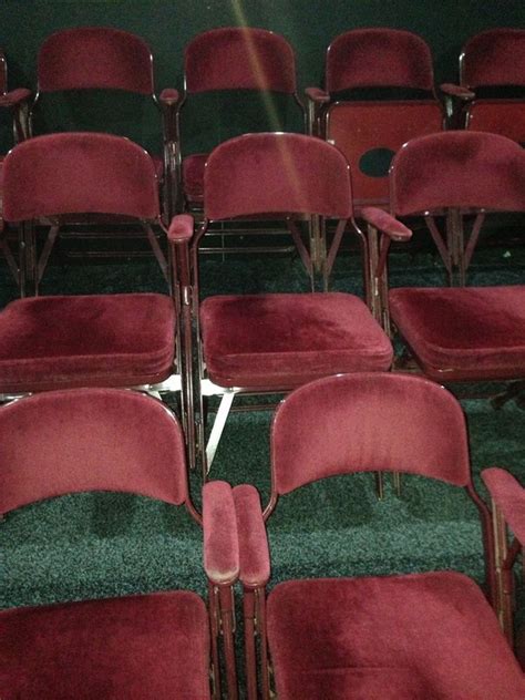 Secondhand Chairs And Tables Theatre And Cinema Chairs 100x Metal