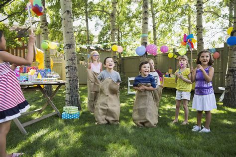 plan outdoor obstacle games   kids birthday party