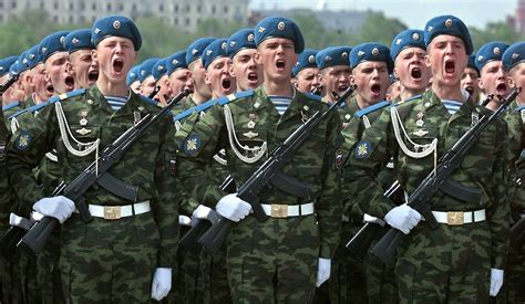 russische militairen omgekomen bij instorten kazerne nrc