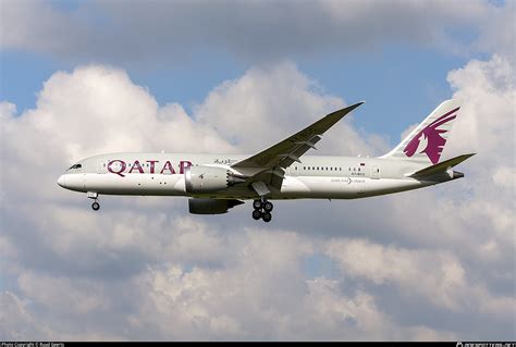 bcc qatar airways boeing   dreamliner photo  ruud geerts id  planespottersnet