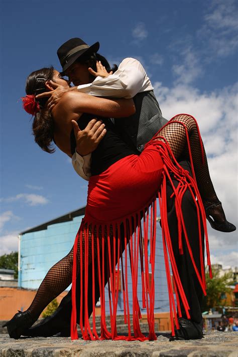 Tango Dancers Photos ~ Celebrated Argentine Tango Pair Makes