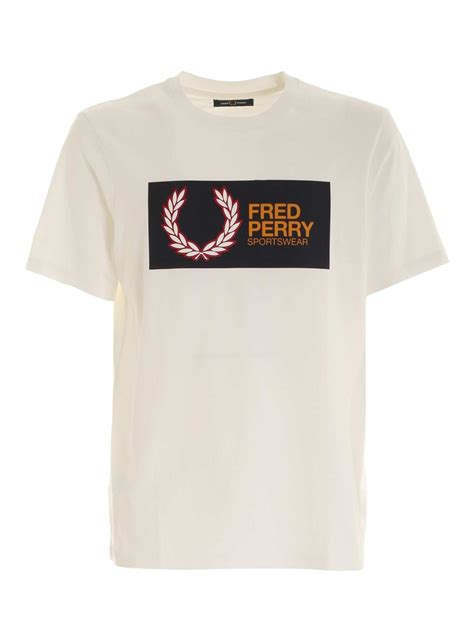 Fred Perry Logo T Shirt In White T Shirts M9583129