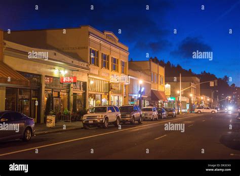 downtown astoria oregon  res stock photography  images alamy