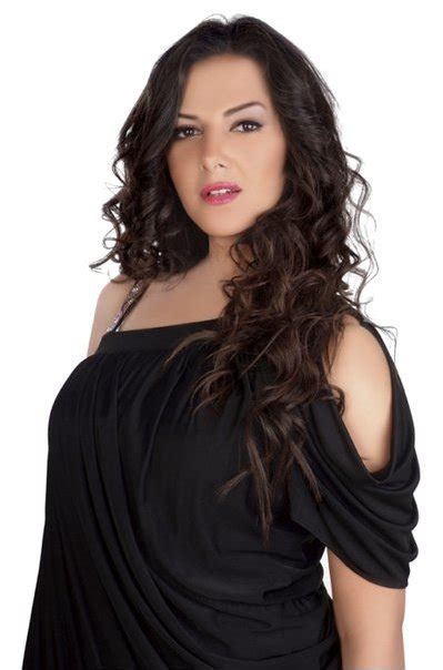 Donia Samir Ghanem Egyptian Actress And Singer Most Hottest And Sexiest