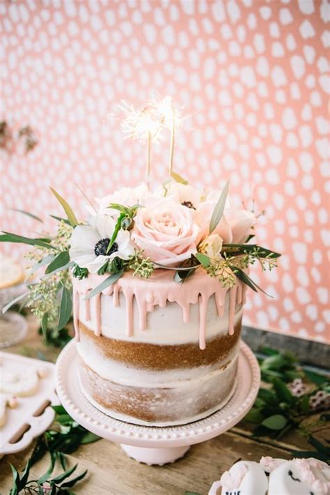 21 amazing drip wedding cake ideas you can t resist chicwedd