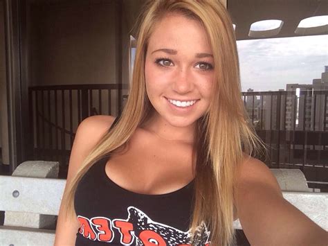 Incredibly Cute Hooters Girl Porn Photo Eporner
