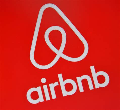 airbnb warning thousands  rent  rooms  airbnb  face losing  homes